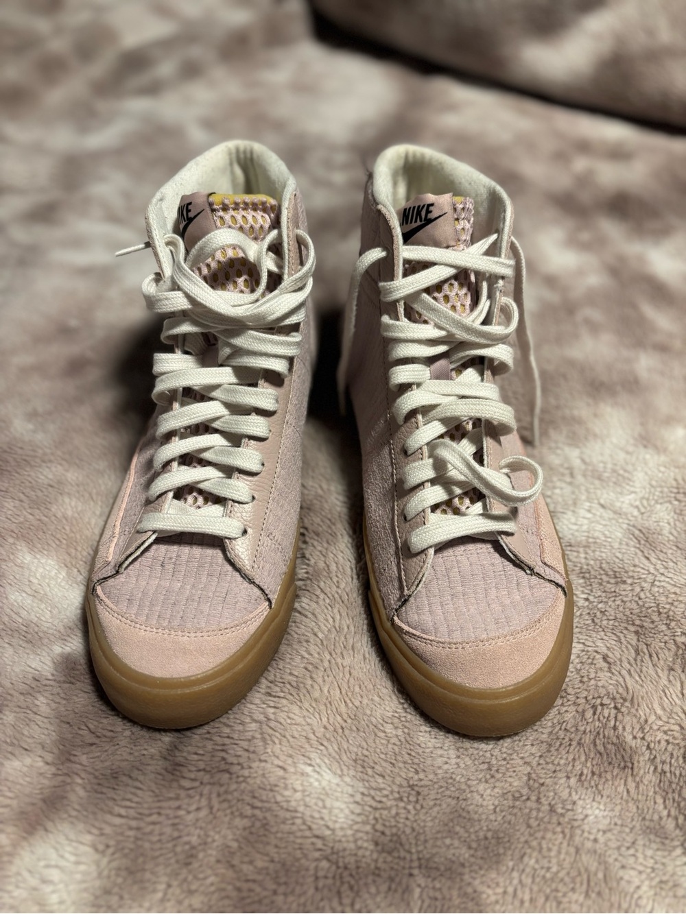 Nike Blazer Mid Pink Gum Sole High Top Sneakers Men's Size 10